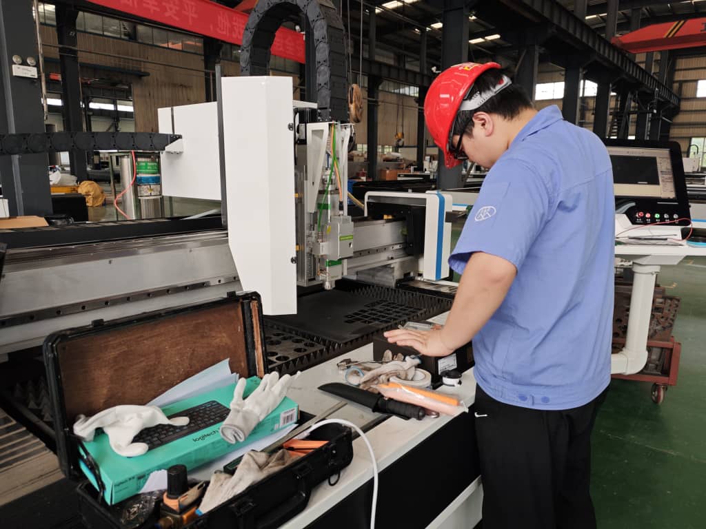 Лазерный станок ZYD3015 6 кВт